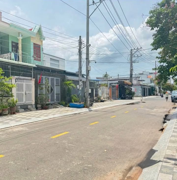 Đất thổ cư Trần Quang Diệu Phan Thiết 100m² giá 2.5 tỷ - Cơ hội đầu tư tuyệt vời!