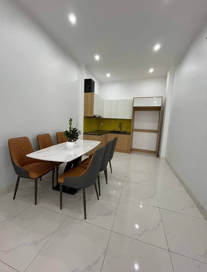 Nhà 3 tầng đường Đội Cung, TP Thanh Hóa 45.4m² - Giá 2 tỷ chính chủ bán gấp!