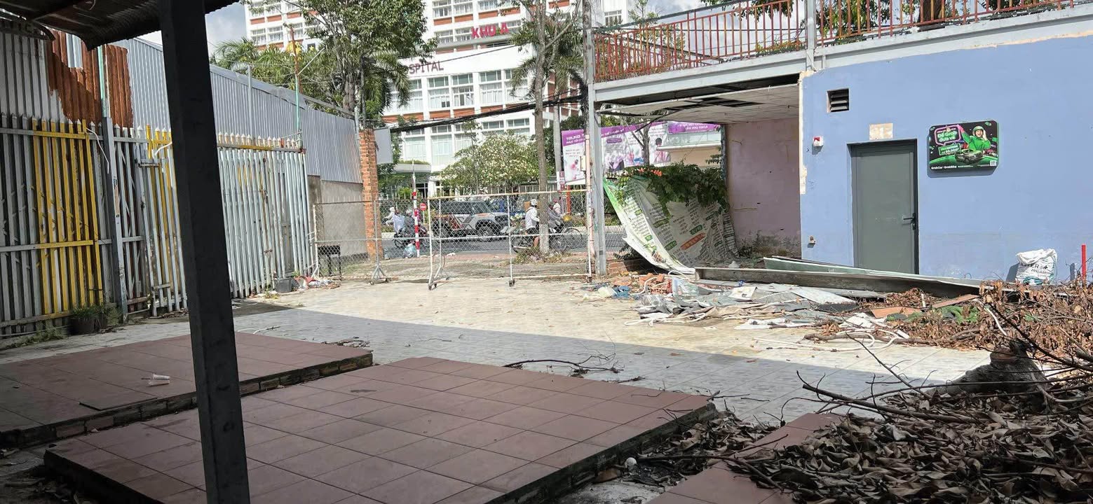 Cho thuê mặt bằng mặt tiền Nguyễn Văn Cừ Nối Dài 400m² giá 35 triệu - Kinh doanh thuận lợi ngay trung tâm!