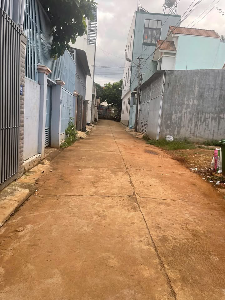 Nhà riêng + Dãy trọ 5 phòng tại Hẻm 87 Đổng Sỹ Bình 200m² - Cơ hội đầu tư tuyệt vời!