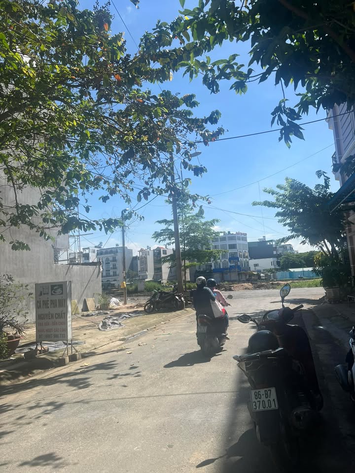 Đất nền khu dân cư Tân Tiến, Thới Hiệp 110m² giá 9.2 tỷ - Nở hậu ngay bờ sông!