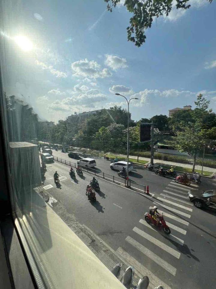 Nhà mặt tiền đường Ba Tháng Hai, Quận 10, 18m² giá 14.5 tỷ - Chính chủ, nội thất đầy đủ!