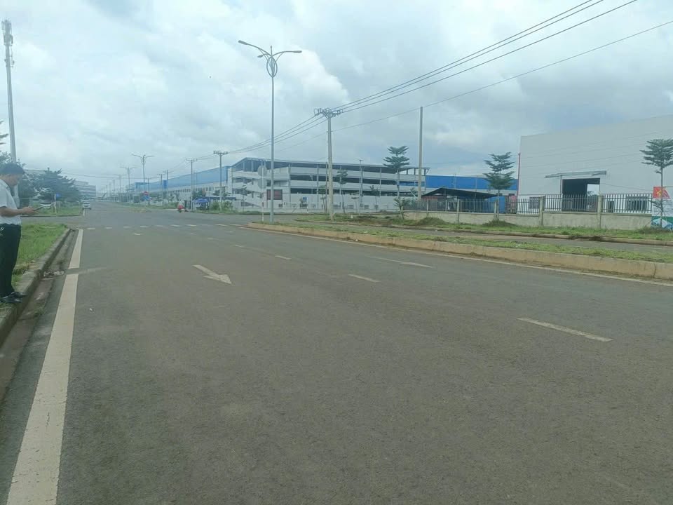 Đất sản xuất phi nông nghiệp tại Hòa Phú, Thủ Dầu Một 28.101m² giá 146 tỷ - Đầu tư sinh lời hấp dẫn!