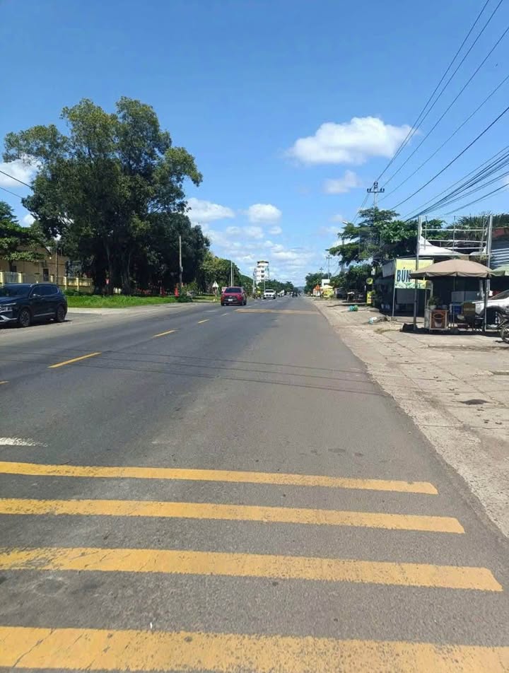 Nhà mặt tiền Quốc lộ 14, xã Hòa Khánh, 250m² giá 3.5 tỷ - Khu kinh doanh sầm uất!