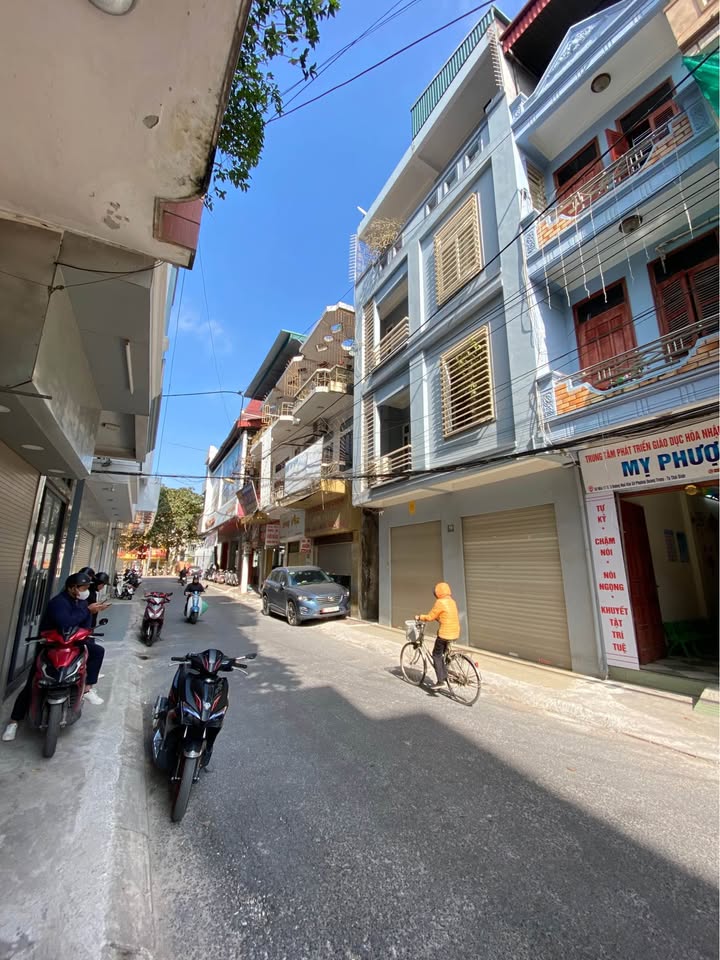 Nhà 3 tầng mặt đường Ngô Văn Sở 55m² giá 6 tỷ - Kinh doanh sầm uất!