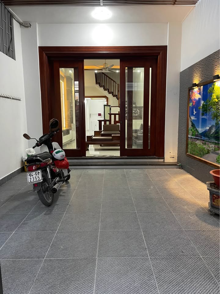 Nhà 3 tầng ngõ phố Bình Lộc, Tân Bình, Hải Dương 80m² - Thiết kế hiện đại, ô tô vào tận nhà