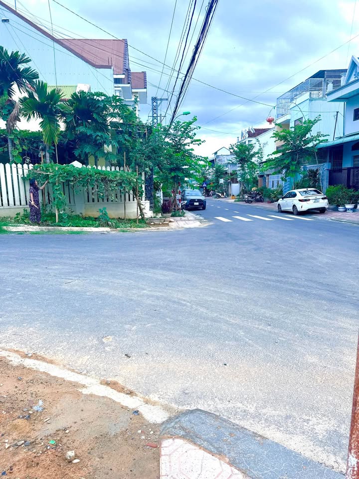 Lô góc 2 mặt tiền Duy Tân Kon Tum 192m² giá 2.99 tỷ - Vị trí đắc địa kinh doanh