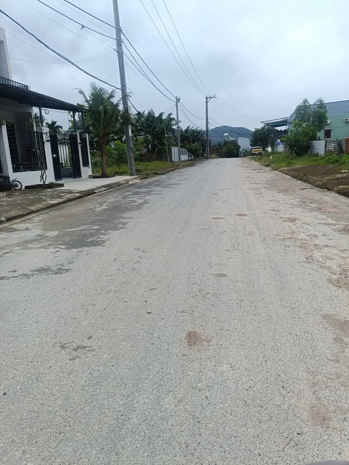 Đất nền Hòa Khánh Đà Nẵng 100m² giá 1.3 tỷ - Đường ô tô vào tận nơi!