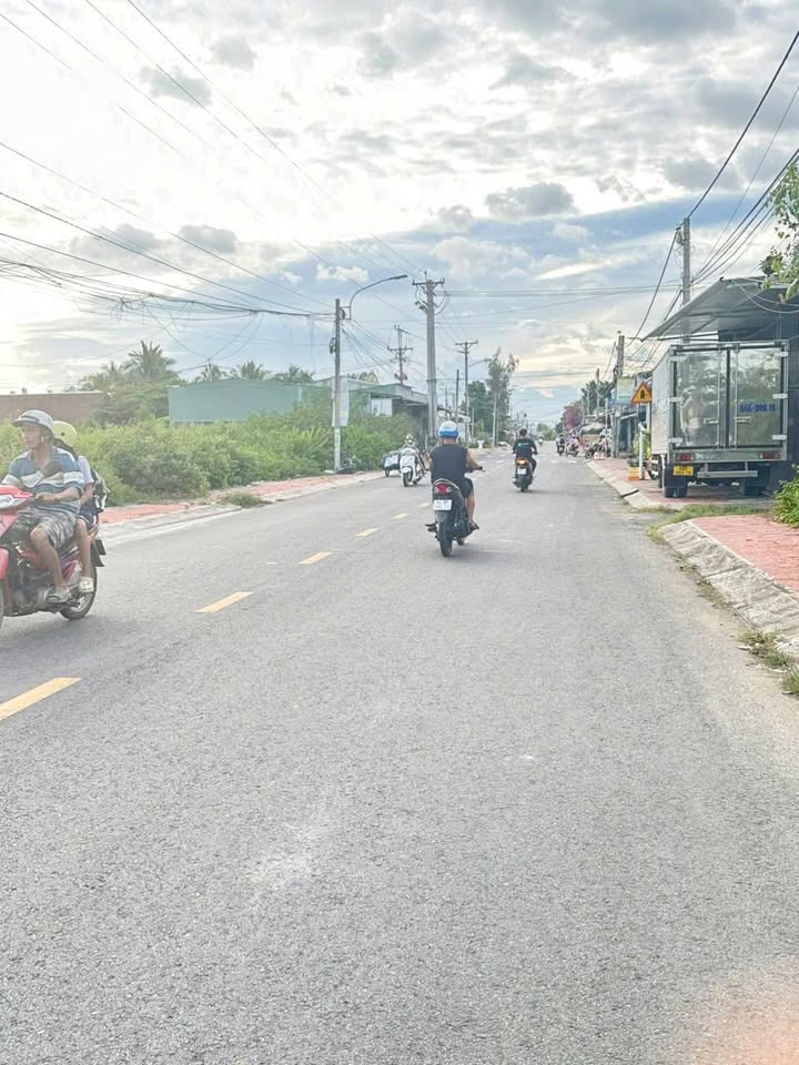 Đất thổ cư mặt tiền đường Chu Văn An, Trà Vinh 120m² giá 1.4 tỷ - Thương lượng ngay!