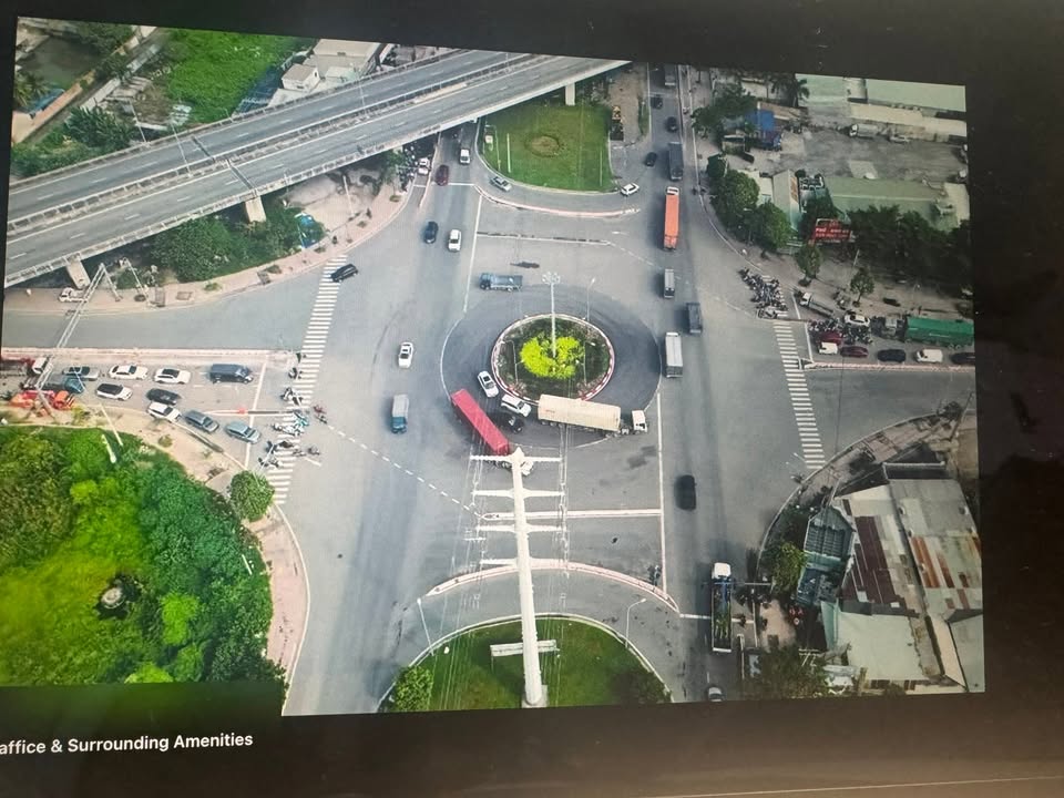 Đất nền Phú Hữu Quận 9 340m² giá 25.5 tỷ - Đường rộng ô tô vào được!