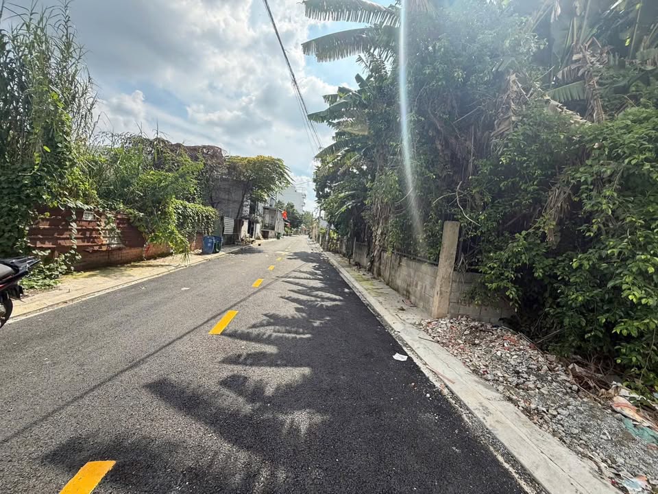 Đất nền An Phú Đông 96m² giá 8 tỷ - Đường xe hơi rộng rãi!