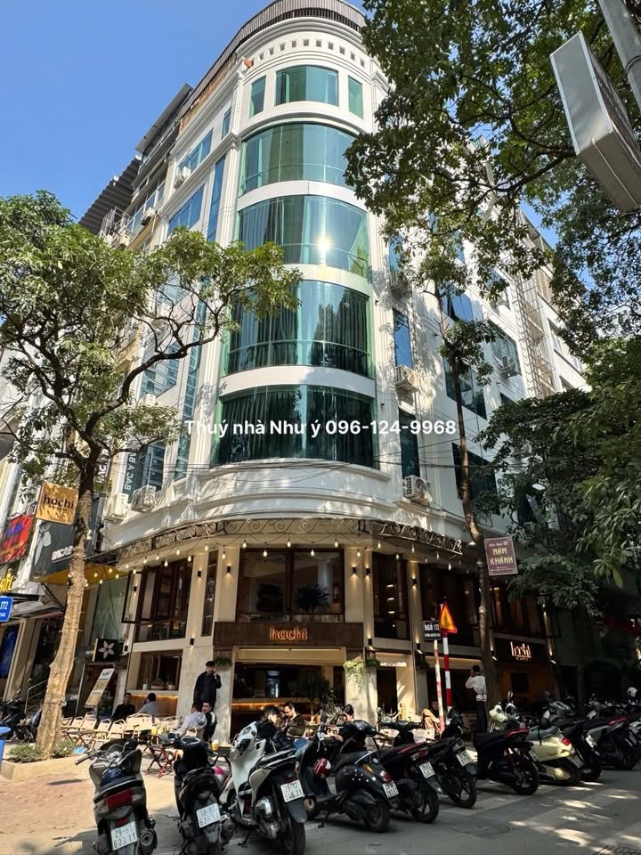 Mặt phố Văn Quán 100m² giá 30 tỷ - Lô góc thang máy, kinh doanh đỉnh cao!