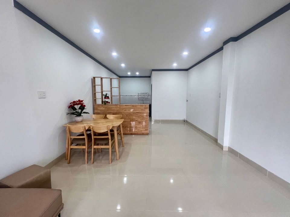 Nhà Mê Lửng Hẻm 22 Lương Thế Vinh, Buôn Ma Thuột 50m² giá 2.25 tỷ - Thích hợp cho gia đình nhỏ!