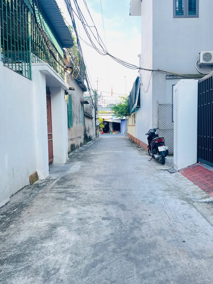 Đất nền Trần Hưng Đạo Thái Bình 58m² giá 1 tỷ - Hướng Đông, Ngõ ô tô tiện lợi!