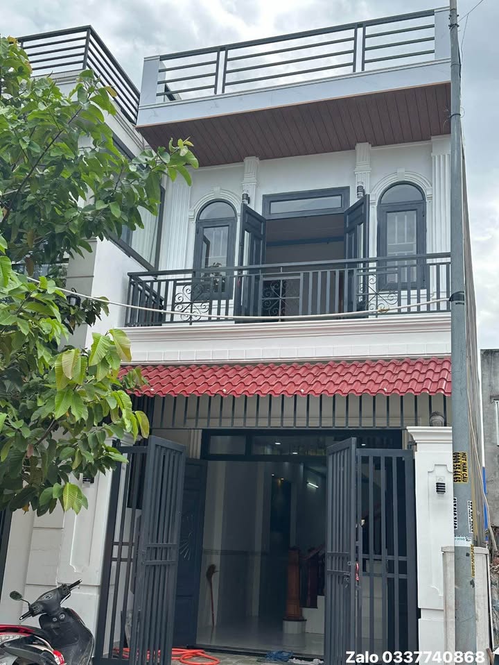 Nhà Tân Hiệp, Tân Uyên 68m² giá 2.47 tỷ - Đối diện trường học, sổ riêng!