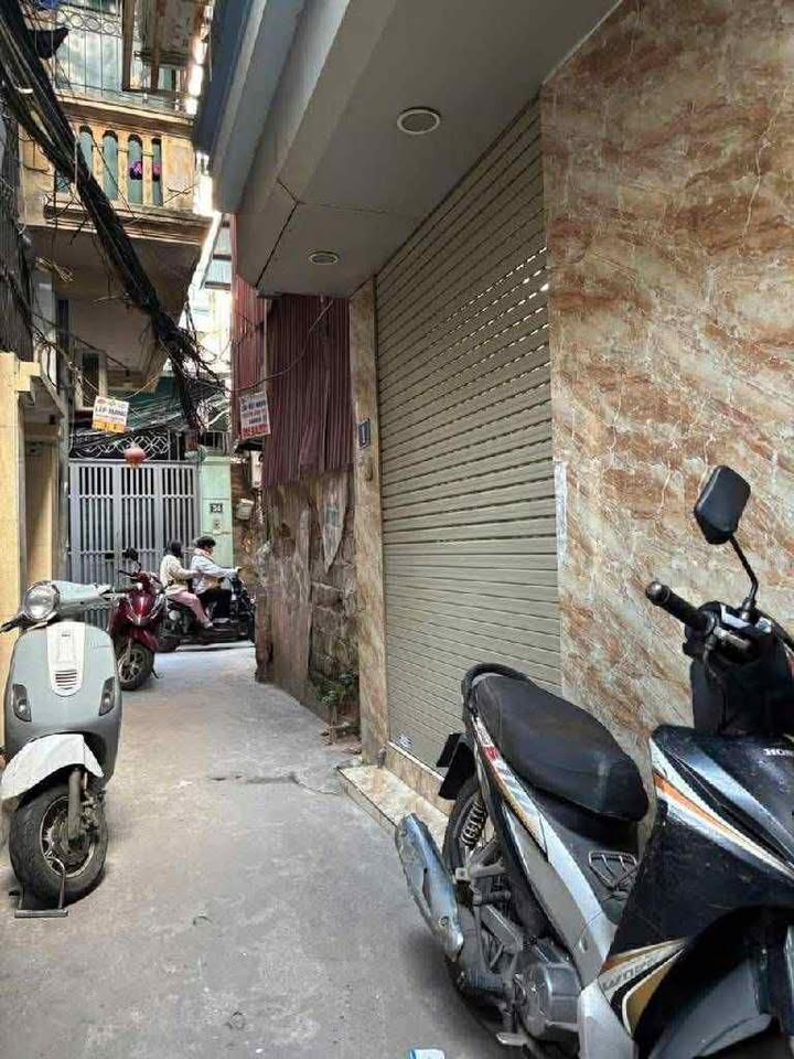 Nhà 2 tầng Phường Hồng Hà, Ba Đình 24m² giá 3.8 tỷ - Cơ hội đầu tư tuyệt vời!