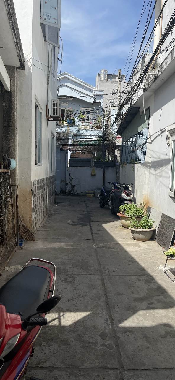 Nhà bán 1 trệt 1 lầu tại Vũng Tàu 33m² giá 2.65 tỷ - Vị trí trung tâm thuận lợi!