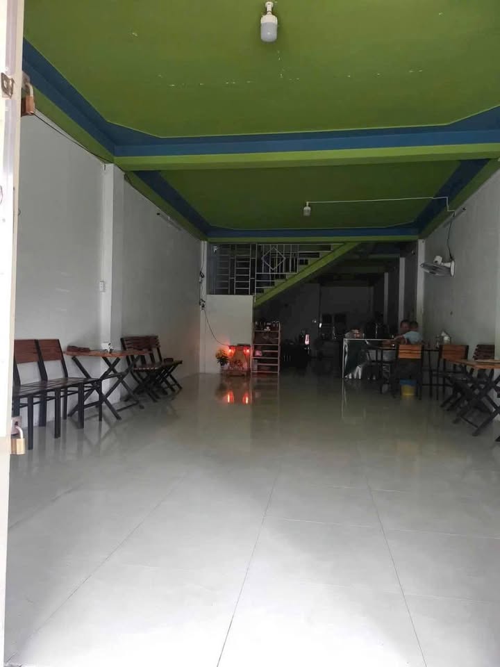 Nhà mặt tiền đường Thống Nhất, Ninh Thuận 100m² giá 5.5 tỷ - Cơ hội kinh doanh tuyệt vời!