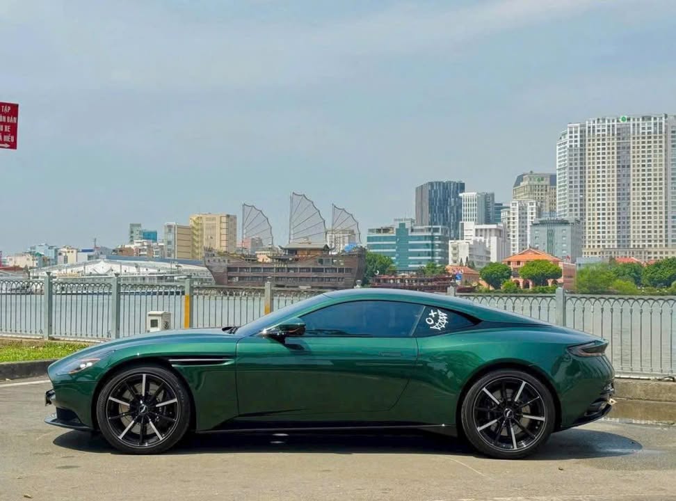 Townhouse KDC Phú Nhuận Quận 9 293m² giá 27 tỷ - Chính chủ bán gấp!