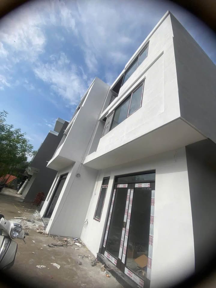 Nhà 3 tầng Cao Thắng Hạ Long 58m² giá 2 tỷ - Chính chủ bán gấp!