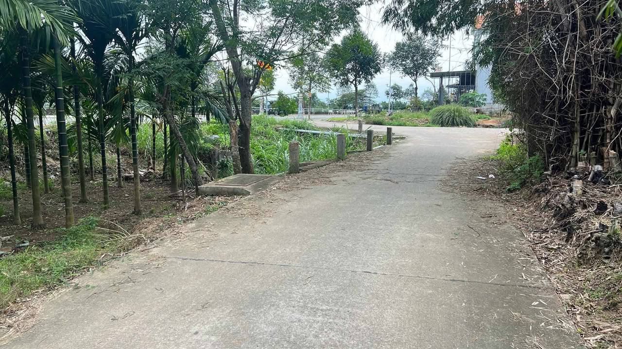 Đất nền liền kề Trương Quang Trọng 90m² giá 700 triệu - Vị trí đẹp, tiềm năng đầu tư!