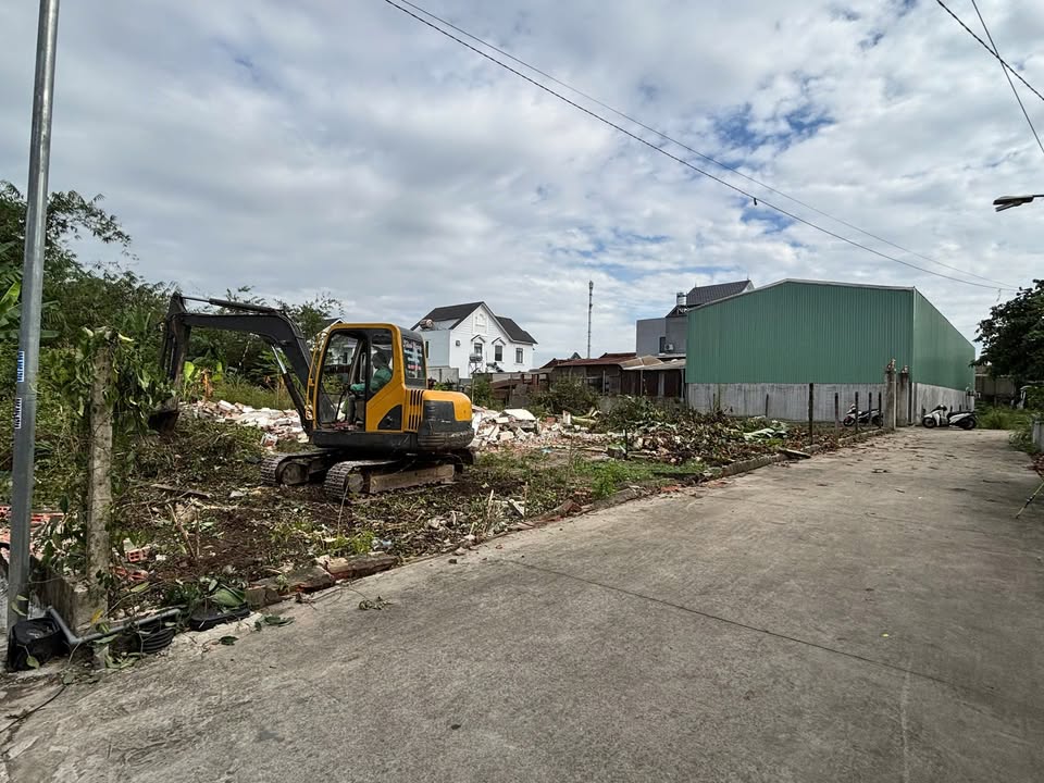 Đất nền Thủ Dầu Một 120m² giá 2.4 tỷ - Sổ hồng chính chủ, xây dựng tự do!