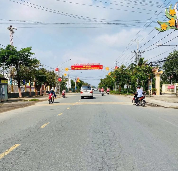 Nhà 1 Lầu Cần Giuộc 114m² giá 2.59 tỷ - Thiết kế sang trọng, đầy đủ tiện nghi!