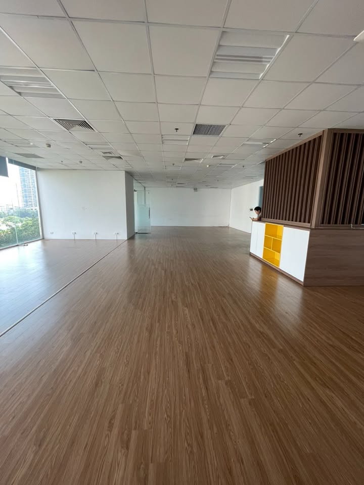 Cho thuê sàn văn phòng tại Tố Hữu, Hà Đông 150m² - Giá tốt nhất khu vực!