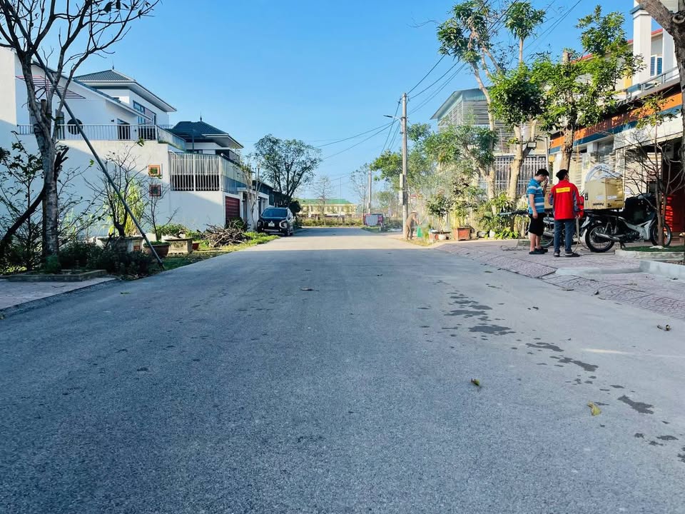 Đất nền quy hoạch Đông Tân Học, Trần Phú 180m² - Gần đường Quang Trung, dân cư đông đúc