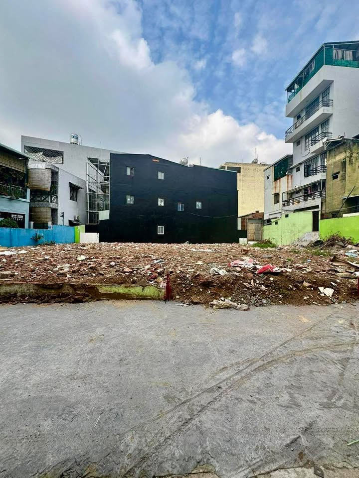 Nhà riêng hẻm xe hơi Lã Xuân Oai, Quận 9, 97m² giá 5.6 tỷ - Đầu tư tiềm năng!