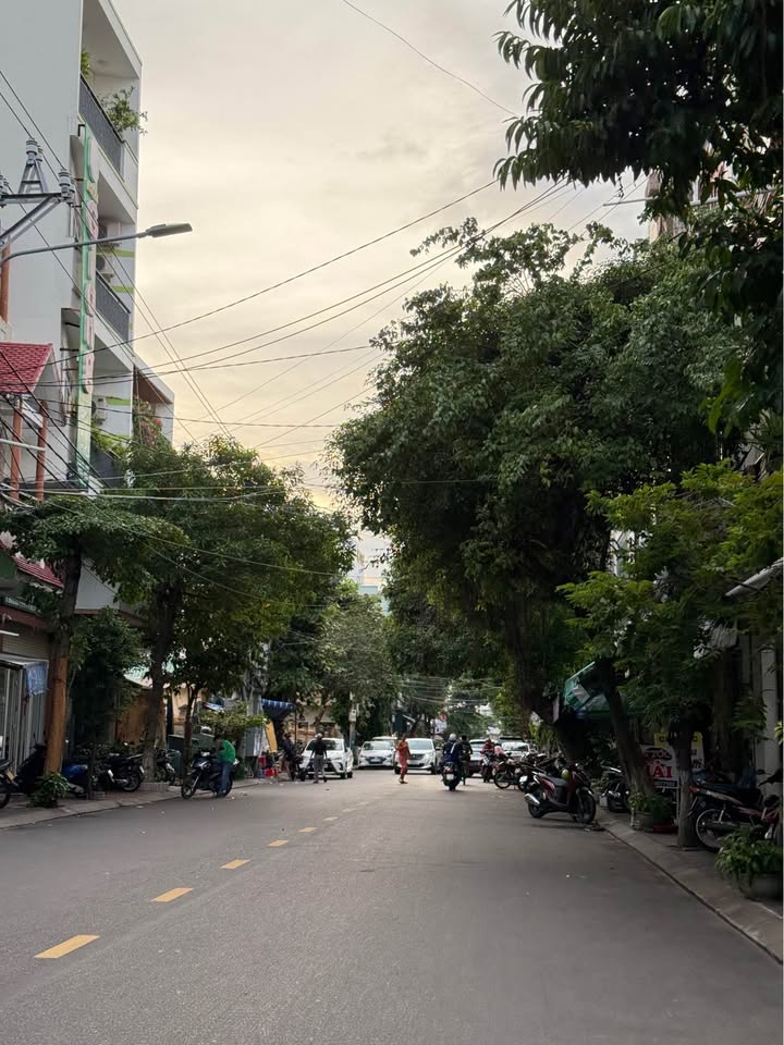 Nhà mặt tiền Hai Bà Trưng Quy Nhơn 30m² giá 4.2 tỷ - Kinh doanh thuận lợi ngay trung tâm!