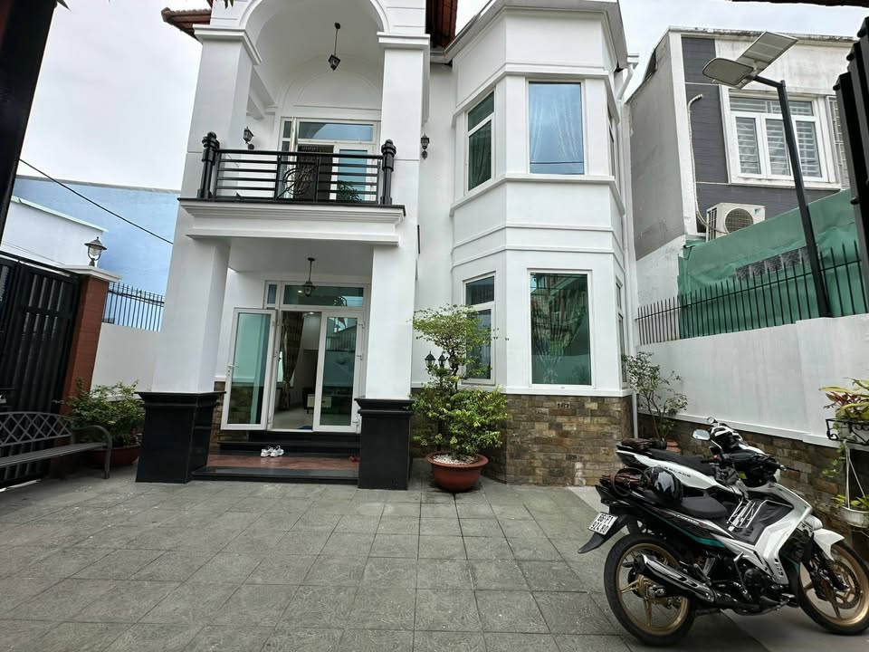 Biệt thự lô góc 154m² tại Hiệp Bình Phước, Thủ Đức - Đối diện KDT Vạn Phúc, giá 18 tỷ!