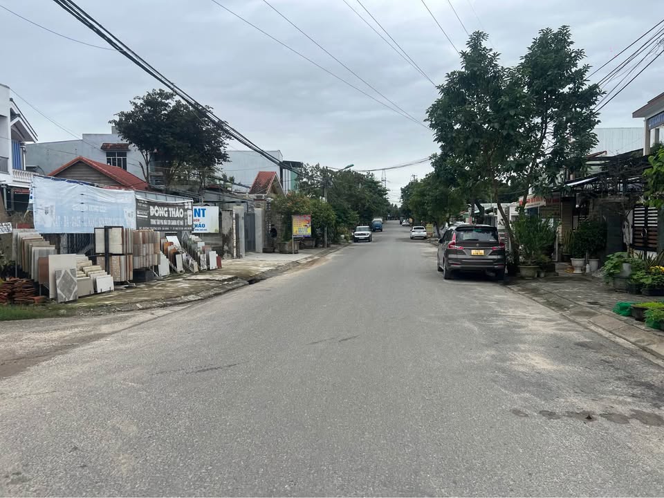 Nhà cấp 4 đường Nguyễn Phú Hường, Đà Nẵng 175m² giá 3.85 tỷ - Pháp lý rõ ràng, sẵn sàng sang tên!