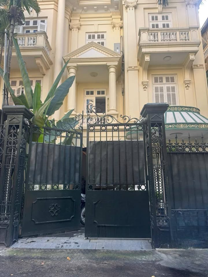 Biệt thự Townhouse Âu Cơ Tây Hồ 120m² giá thỏa thuận - Thiết kế sang trọng, an sinh đỉnh cao!