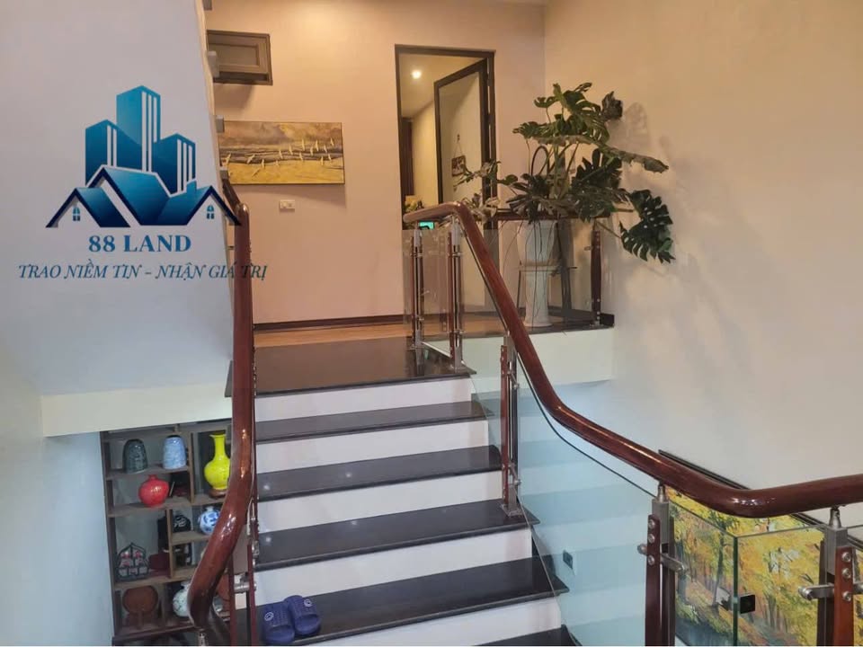 Nhà 3,5 tầng Hoàng Văng Thụ, TP Bắc Giang 81m² - Vị trí trung tâm, tiện ích đầy đủ!