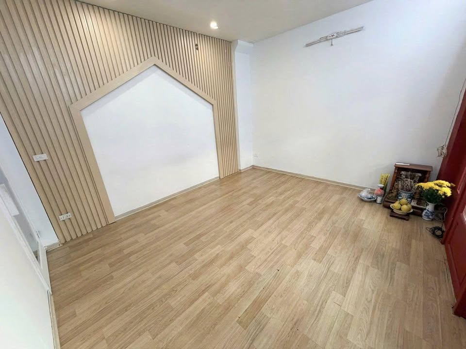 Cho thuê mặt bằng tầng 1 đường Bùi Thị Xuân 28m² - Kinh doanh sầm uất, chính chủ!