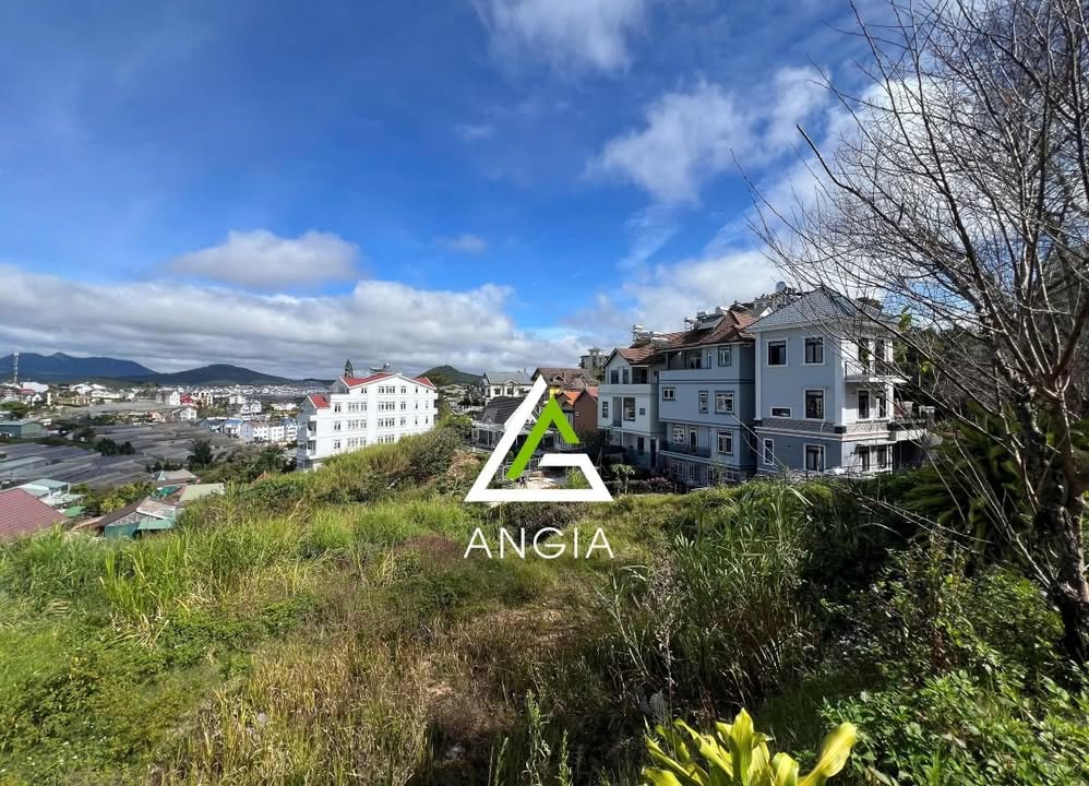 Đất nền Trịnh Hoài Đức Đà Lạt 566m² giá 27.3 tỷ - Địa thế đẹp, view thoáng đãng!
