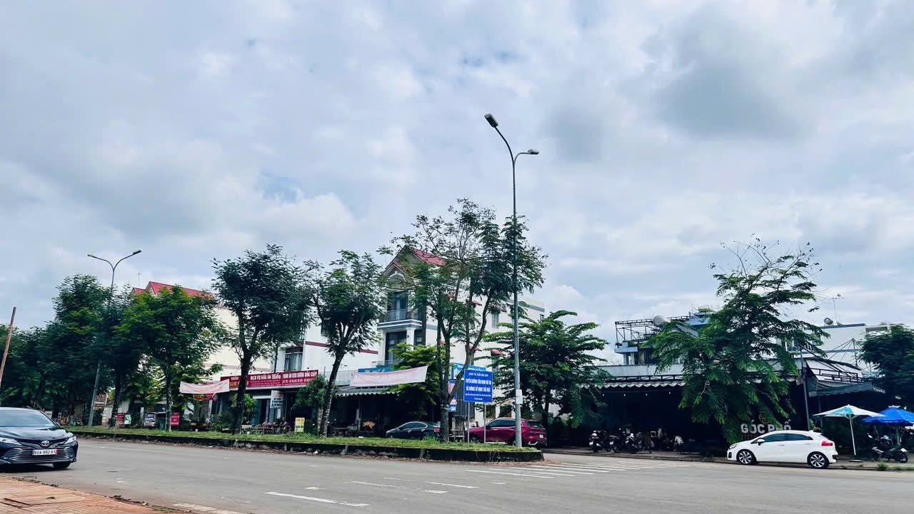 Đất nền biệt thự Dầu Giây 480m² giá 3.8 tỷ - Vị trí trung tâm hành chính lý tưởng!