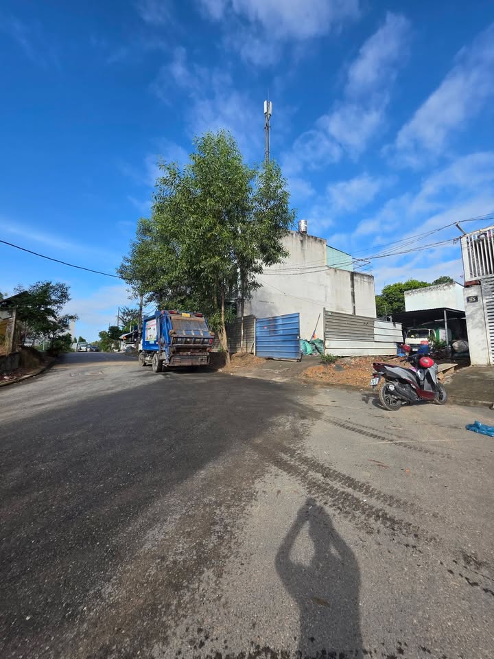 Đất thổ cư Tân Bình Dĩ An 82m² giá 2.4 tỷ - Sổ hồng riêng, đường nhựa 7m