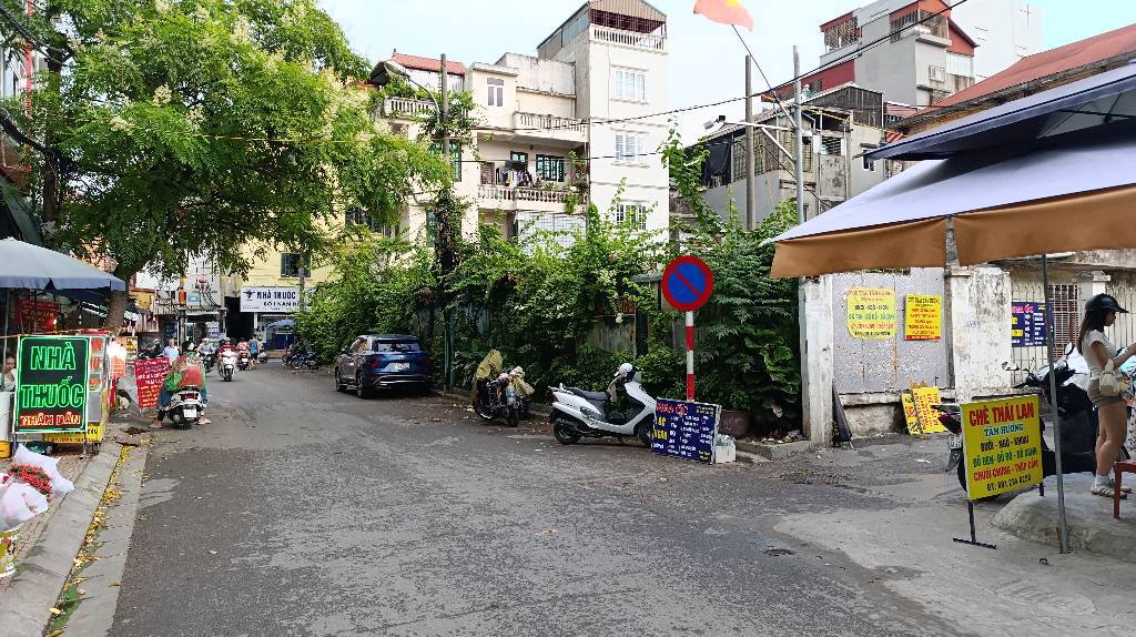 Căn hộ Tập thể Nam Đồng Đống Đa 150m² giá 7 tỷ - Ô tô vào nhà, kinh doanh tuyệt vời!