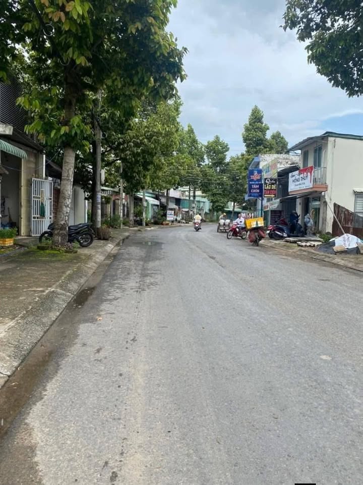 Bán gấp FrontHouse mặt tiền Phạm Văn Phùng, Tân An 91.7m² giá 3.2 tỷ - Kinh doanh thuận lợi!