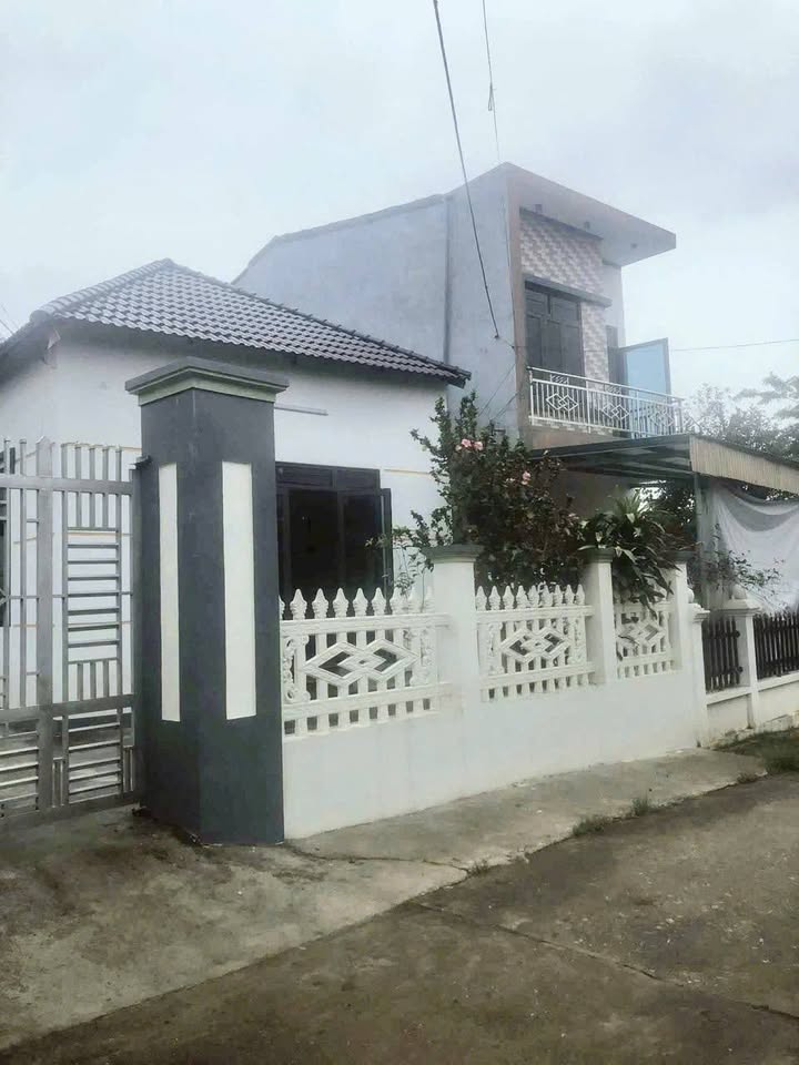 Nhà đẹp hiện đại Yên Sơn Phú Thọ 50m² giá 1.9 tỷ - Sẵn sàng vào ở ngay!