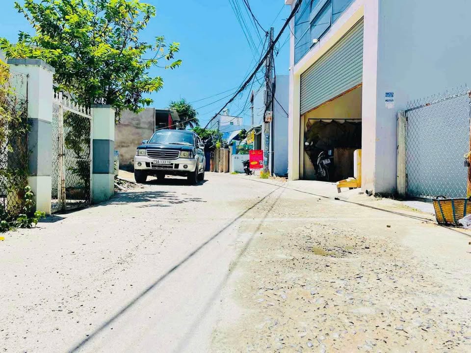 Đất Vĩnh Thạnh Nha Trang 142m² giá 3.6 tỷ - Hướng Đông, ô tô vào tận nơi!