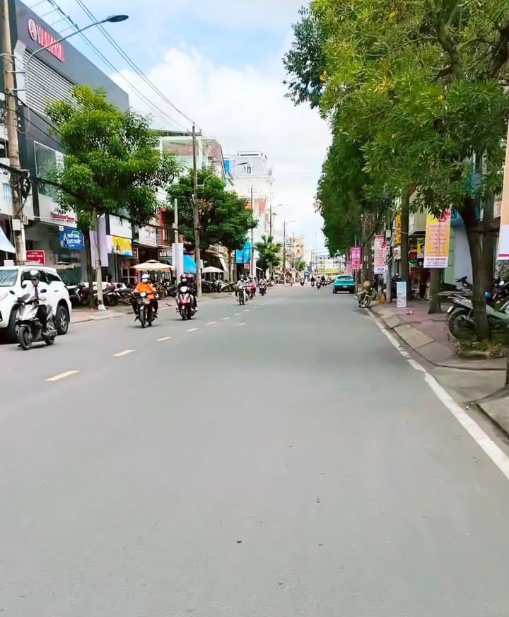 Nhà mặt tiền đường Điện Biên Phủ, Trà Vinh, 99.86m² - Phù hợp kinh doanh sinh lời!