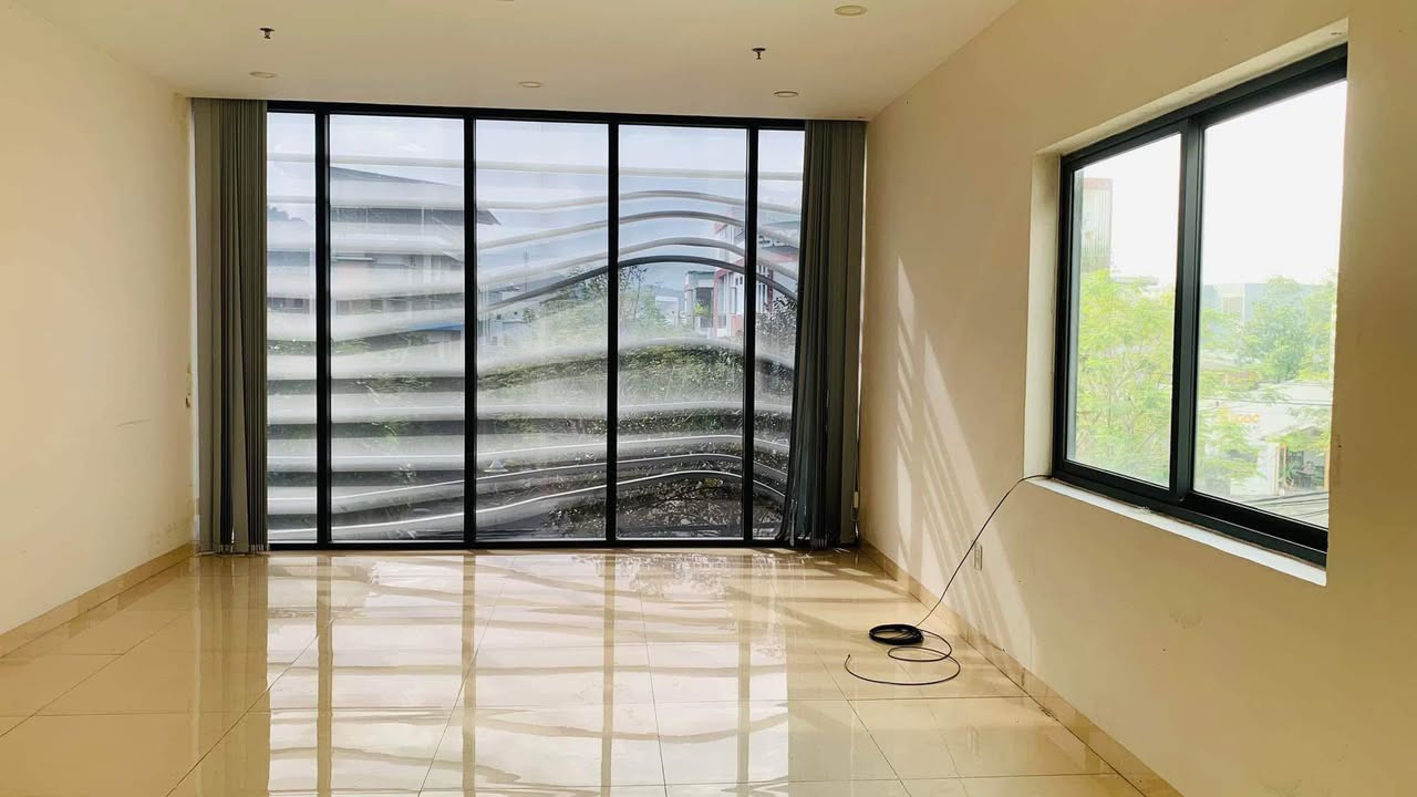 Cho thuê văn phòng 305 Yên Thế, Đà Nẵng 40m² chỉ 5 triệu - Không gian làm việc lý tưởng!