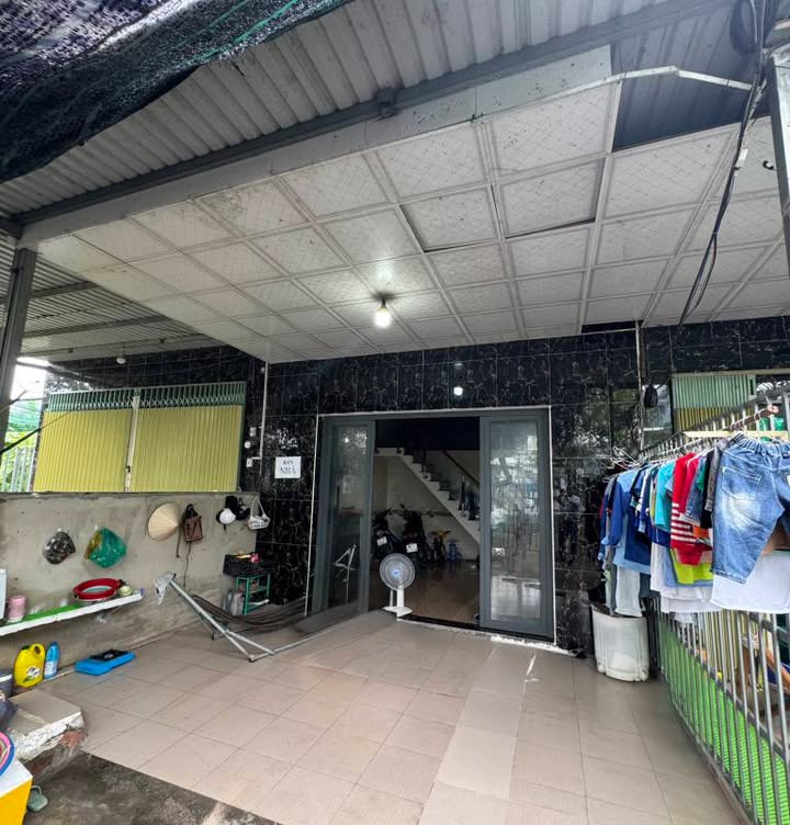 Nhà 1 trệt 1 lửng tại Bình Chánh 90m² chỉ 800 triệu - Sẵn sàng ở ngay!
