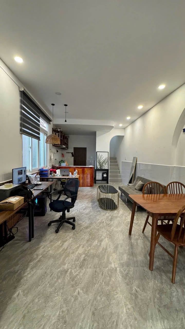 Nhà mặt tiền hẻm nhựa Phạm Hồng Thái, Đà Lạt 94m² giá 6.3 tỷ - Kết cấu 2 mặt tiền thông thoáng!