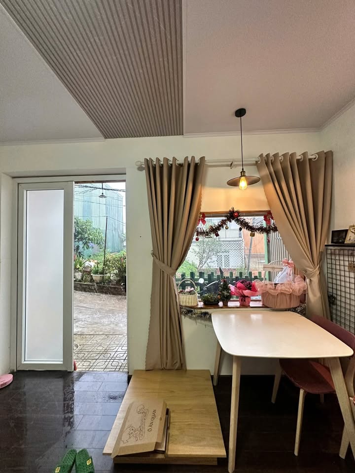 Nhà phố Đà Lạt 45m² giá 1.95 tỷ - Vị trí thuận lợi, thích hợp đầu tư!