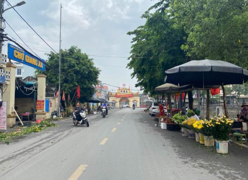 Nhà phố Trạm Trôi, Hoài Đức 39m² giá 6 tỷ - Gần chợ, trường học, tiện ích đầy đủ!