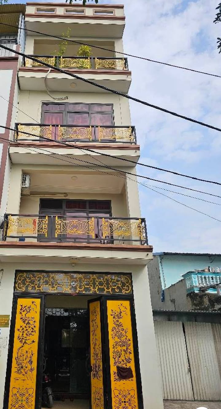 Nhà riêng Ngọc Hồi 68m² giá 9.9 tỷ - Ô tô tránh, view sông thoáng đãng!